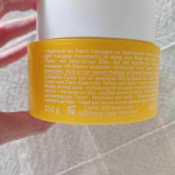 *NEW* CLARINS Tonic Sugar Polisher Body Scrub - Picture 4 of 6